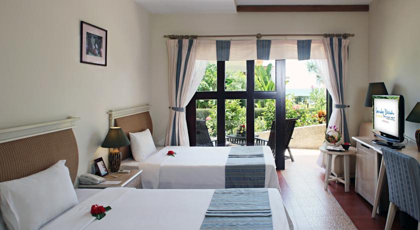Centara Sandy Beach Resort Danang Centara Sandy Beach Resort Danang