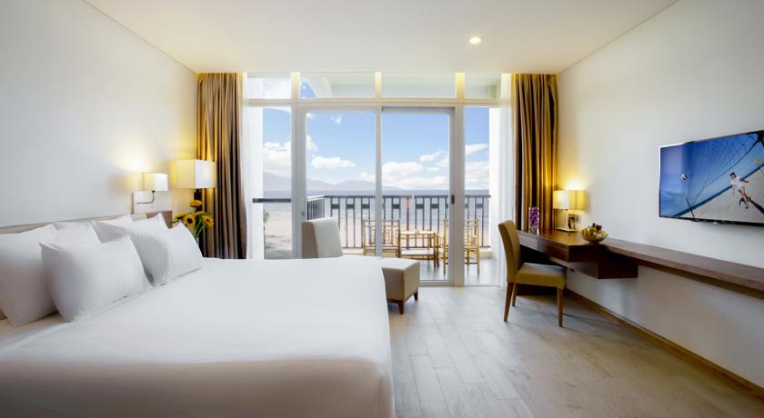 Centara Sandy Beach Resort Danang Centara Sandy Beach Resort Danang