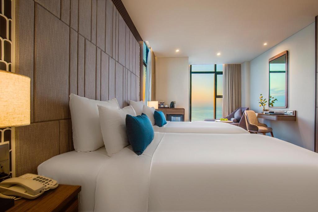 Peninsula Hotel Danang Peninsula Hotel Danang